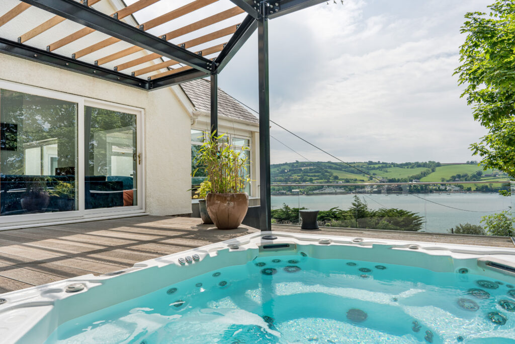 Hot Tub at The Curlews Holiday Home in Bishopsteignton